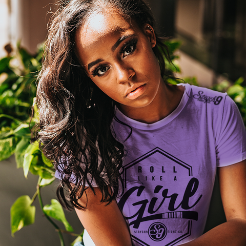 ROLL LIKE A GIRL • T-Shirt